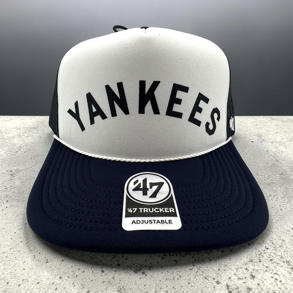 New York Yankees '47โ Foam Front Script Trucker Hat Navy White Mesh Snapback NEW